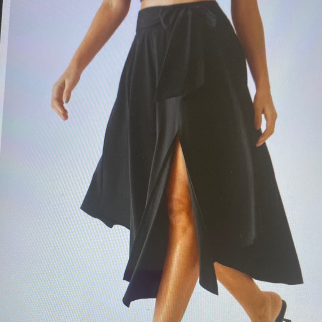 Xsmall (Oversized) . Halara Breezeful Side Tie Split 2 In 1 Flowy Skirt